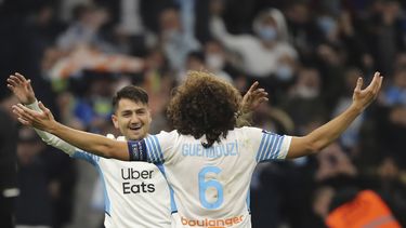Milik aporta triplete y Marsella golea 5-2 al Angers