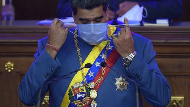 Maduro pide a congresistas abrir canales de diálogo con EEUU