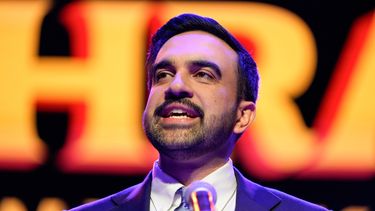 Zohran Mamdani habla en Nueva York tras ganar las elecciones para alcalde de esa ciudad el 4 de noviembre del 2025. (AP foto/Yuki Iwamura)