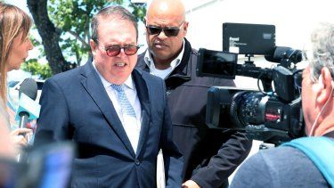 senadores insatisfechos con respuestas del secretario de justicia en vista ejecutiva