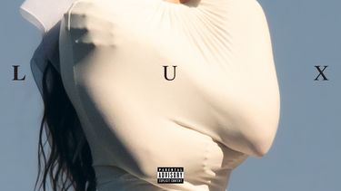 Esta imagen, publicada por Columbia Records, muestra LUX de Rosalía. (Columbia Records via AP)