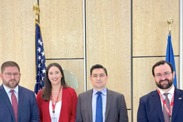 funcionarios de embajada de venezuela se reunieron con representantes del uscis para evaluar proteccion de venezolanos en eeuu