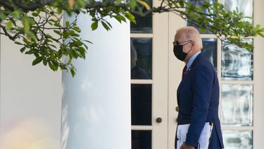Biden desafía a republicanos por obligatoriedad de vacunas