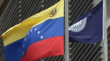 moneda venezolana vuelve a derrumbarse frente al dolar en el mercado paralelo