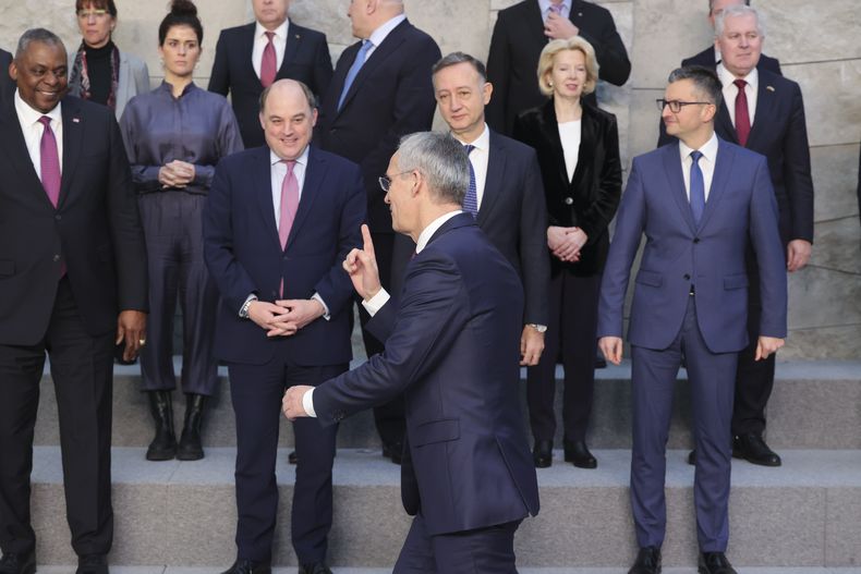 EUR-GEN OTAN-GASTO DEFENSA