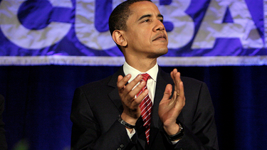 americateve | Un grupo de medio centenar de ex altos cargos de distintas tendencias políticas, empresarios e intelectuales pidieron hoy en una carta abierta al presidente, Barack Obama, que tome medidas ejecutivas para ampliar "los cambios ya en marcha" en la