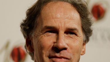 ARCHIVO - Franco Baresi, ex zaguero central del AC Milan, previo a una gala de caridad, en Milán, el 20 de noviembre de 2013. (AP Foto/Luca Bruno)