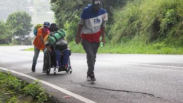 huir de venezuela, incluso caminando