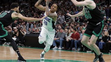 Magic se impone 117-109 a Celtics, líderes de la NBA