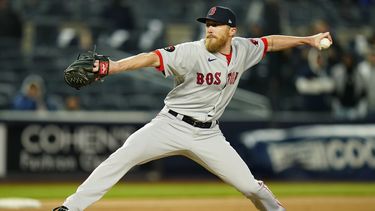 Con jonrón de Dalbec, Boston evita barrida ante Yanquis