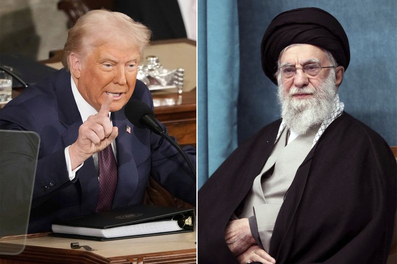 En esta combinación de imágenes, el presidente Donald Trump, izquierda, habla en una sesión conjunta del Congreso en el Capitolio, en Washington, el 4 de marzo de 2025, y un folleto del Líder Supremo, el ayatolá Ali Jamenei, en una ceremonia en Teherán Irán, el 8 de marzo de 2025. (AP Foto/Ben Curtis – Oficina del Líder Supremo Iraní vía AP)