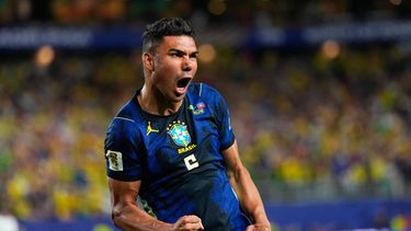 ARCHIVO - Casemiro celebra tras el segundo gol de Brasil, obra de Matheus Cunha, en el partido contra Haití en el Grupo C del Mundial, el viernes 19 de junio de 2026, en Filadelfia. (AP Foto/Petr David Josek)