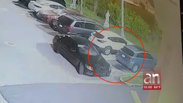 familia cubana recien llegada a miami victima de un robo: ladron en cuestion de segundos se lleva el catalitico de su auto