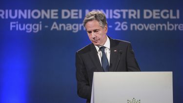 l secretario de Estado estadounidense Antony Blinken realiza una conferencia de prensa al final de una cumbre de cancilleres del G7 en Fiuggi, Italia, el martes 26 de noviembre de 2024. (AP Foto/Alessandra Tarantino, Pool)