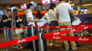 amplian busqueda de avion de airasia