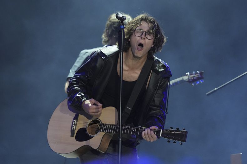 David Kushner durante su presentación en el festival Corona Capital en la Ciudad de México, el viernes 15 de noviembre de 2024. (Foto AP/Eduardo Verdugo)