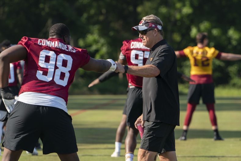 DE-NFL COMMANDERS-DEL RIO