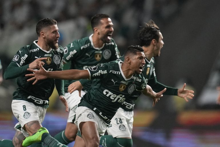 Bicampeón Palmeiras avanza a semifinales de Libertadores