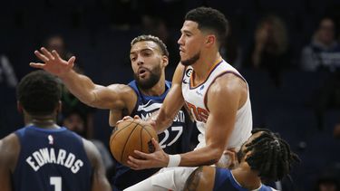Booker anota 30; Suns derrotan a Wolves