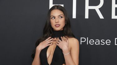 ARCHIVO - Olivia Rodrigo llega a la 67ª edición anual de los premios Grammy el 2 de febrero de 2025, en Los Ángeles. (Foto Jordan Strauss/Invision/AP, archivo)
