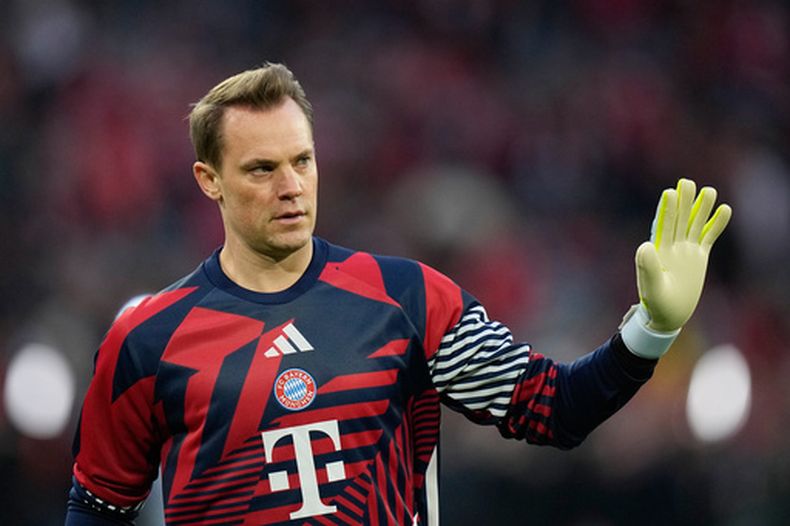 El arquero del Bayern Múnich Manuel Neuer previo al partido de vuelta contra el Paris Saint Germain en las semifinales de la Liga de Campeones, el miércoles 6 de mayo de 2026. (AP Foto/Matthias Schrader)