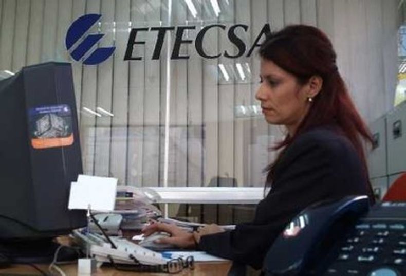 Tras efectuar  una recarga, sea del monto que sea, el usuario tendrá su línea activa por un término de 330 días.