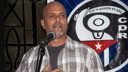 el exespia cubano gerardo hernandez admite que los cdr no funcionan