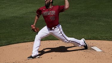 Bumgarner debuta en pretemporada con Diamondbacks