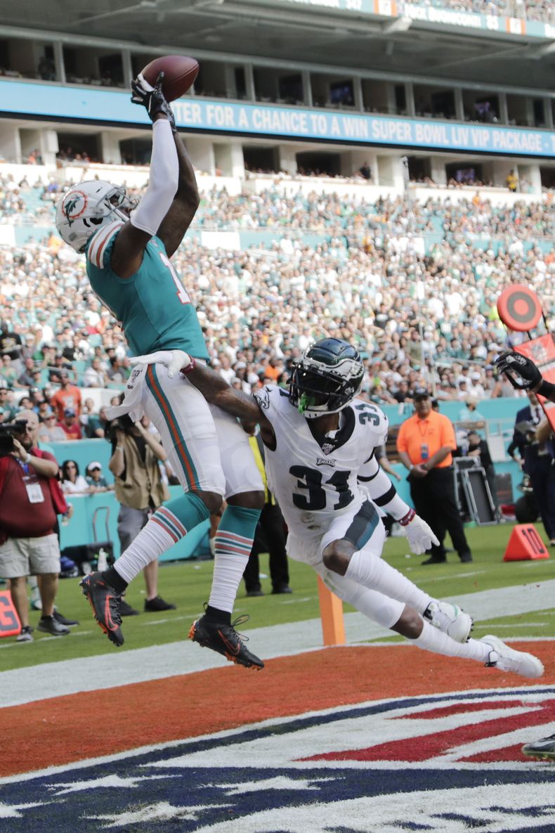 DEP-NFL_DOLPHINS-PARKER-0.jpg