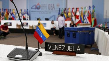 el dictador maduro advirtio que la oea no entrara mas nunca a venezuela