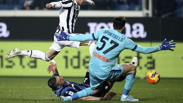 El Milan asalta el liderato de la Serie A