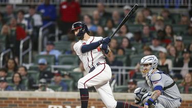 Bravos superan a Mets y los desplazan de la cima