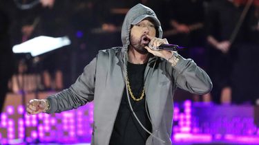 ARCHIVO - Eminem se presenta durante Live From Detroit: The Concert at Michigan Central, el 6 de junio de 2024, en Detroit. (Foto AP/Carlos Osorio, archivo)