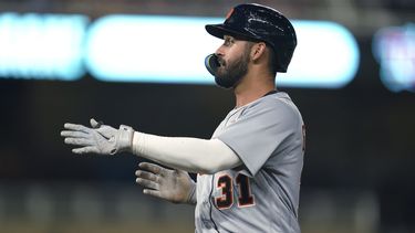 Tigres se imponen a Mellizos, tras oleada de canjes