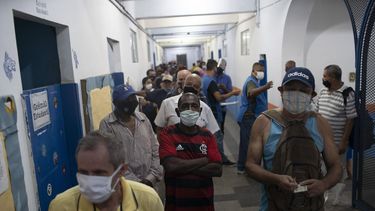 brasil suma mas de 6,16 millones de casos y supera los 170.000 fallecidos por coronavirus