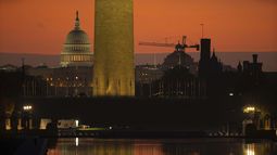 El Capitolio de Estados Unidos visto al amanecer en Washington, el martes 5 de noviembre de 2024. (AP Foto/Jose Luis Magana)