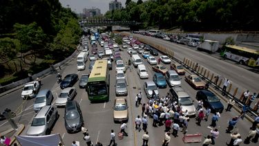 pese a taxistas molestos, uber seguiria operando en mexico
