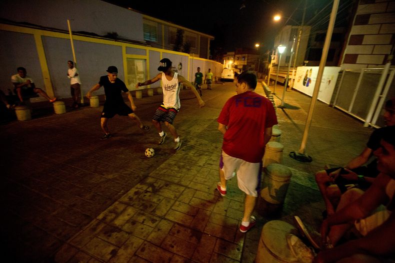 REP-GEN_VENEZUELA-AVENTUREROS_DE_LA_NOCHE-8.jpg