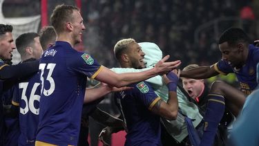 Newcastle vence a Southampton y se acerca a final de copa
