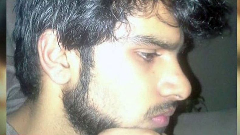 Mohamed Hamzah Jan, de 19 años y nacionalidad norteamericana, fue arrestado en el aeropuerto de Chicago cuando intentaba viajar a Turquía