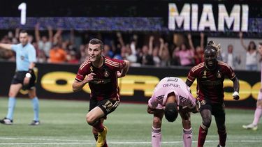 Brooks Lennon, del Atlanta United, festeja tras anotar ante el Inter Miami el sábado 16 de septiembre de 2023 (AP Foto/Brynn Anderson)