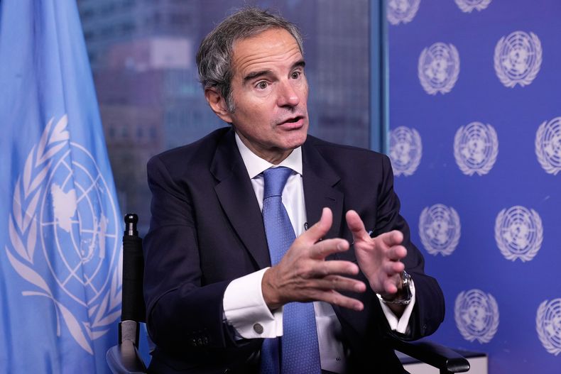 El director general del Organismo Internacional de Energía Atómica, Rafael Grossi, es entrevistado en la sede de las Naciones Unidas, el miércoles 29 de octubre de 2025. (Foto AP/Richard Drew)
