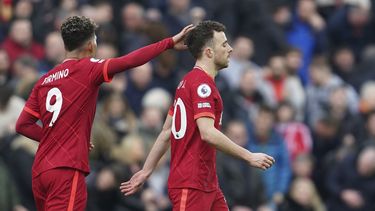 Liga Premier: ganan Man City y  Liverpool, cae Chelsea