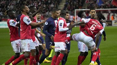 Francia: Reims despide al técnico Óscar García