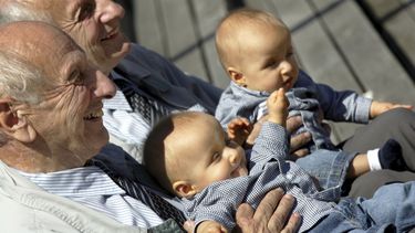 Estudio: gemelos idénticos no lo son genéticamente