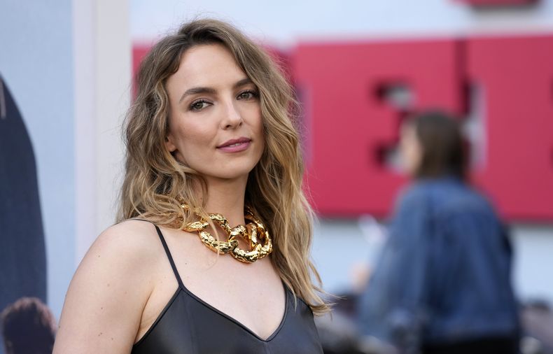 Jodie Comer, del elenco de The Bikeriders posa en la premiere de la película en el Teatro Chino TCL el lunes 17 de junio de 2024, en Los Angeles. (Foto AP/Chris Pizzello)