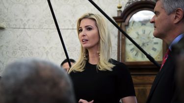 Ivanka y Jared pueden beneficiarse de ley que impulsaron