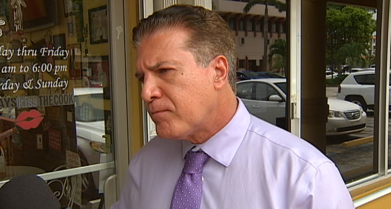 CARLOS HERNANDEZ.png