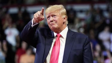 Trump regresa a Washington para dar discurso sobre políticas
