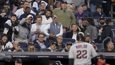Stanton y Judge propulsan a Yanquis a serie contra Astros